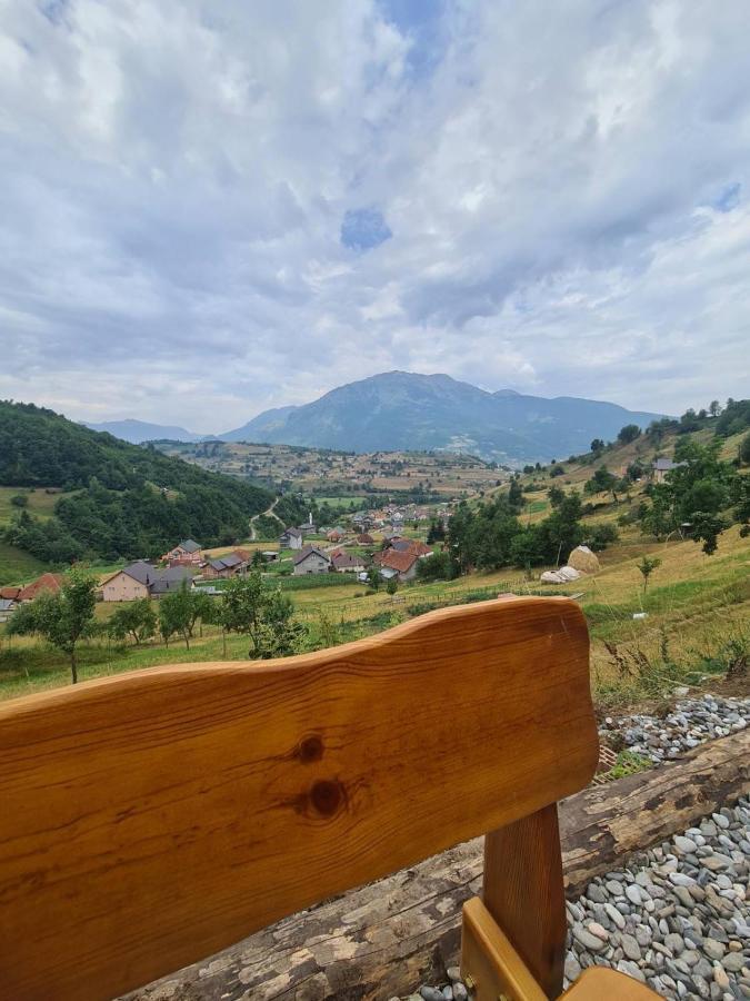 1060 Meet Eat Hike & Tour Villa Plav Exterior photo